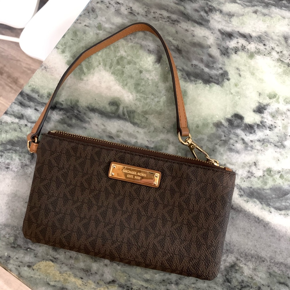 MK wristlet